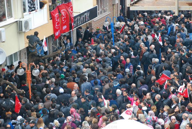 MHP LİDERi DEVLET BAHÇELİ AKHİSARLILAR İLE BULUŞTU